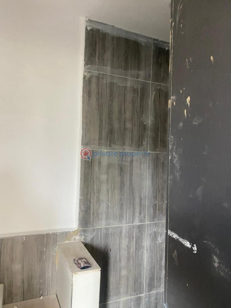 3 bedroom Flat & Apartment For Sale Yaba Lagos - 13