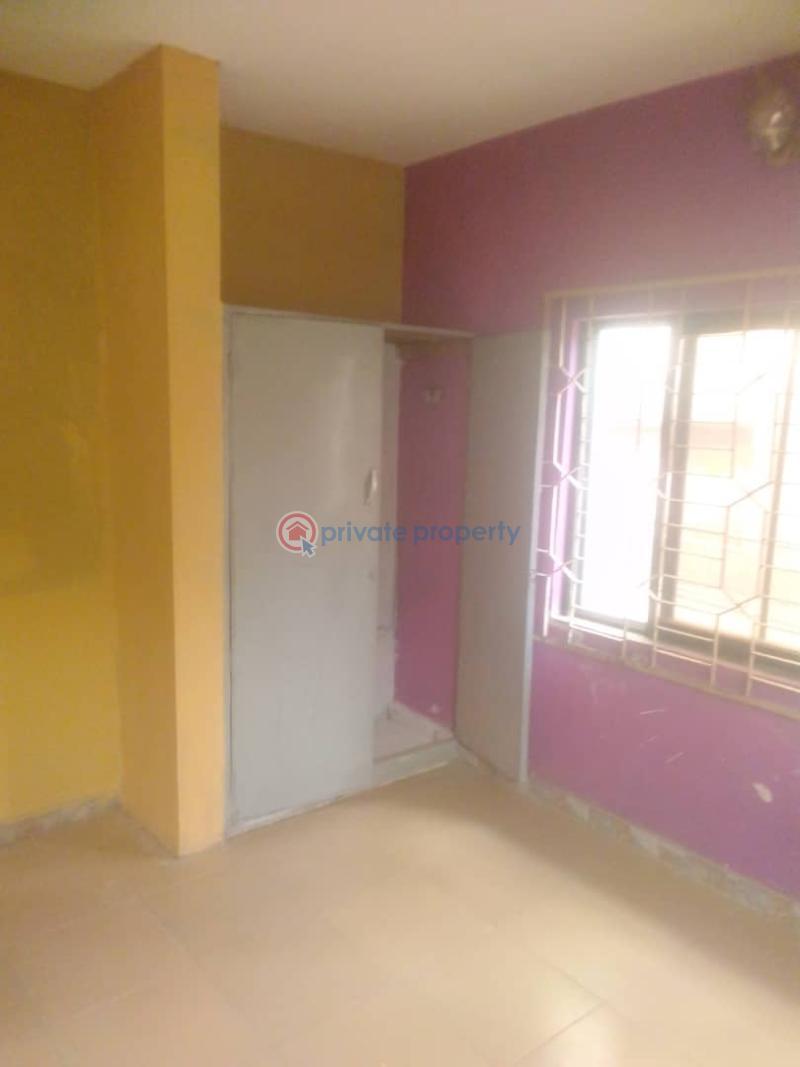 3 bedroom Flat & Apartment For Rent Scout Camp Area Challenge Ibadan Oyo - 2