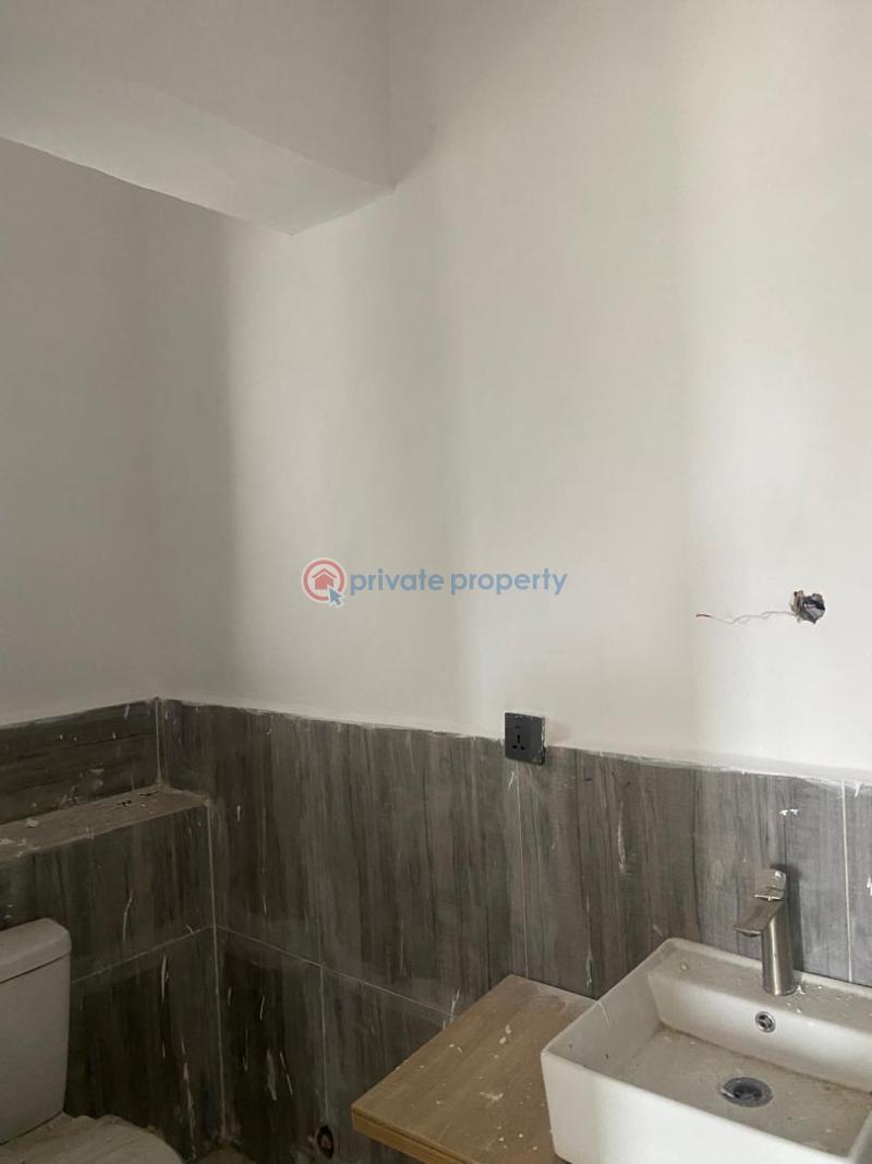 3 bedroom Flat & Apartment For Sale Yaba Lagos - 14
