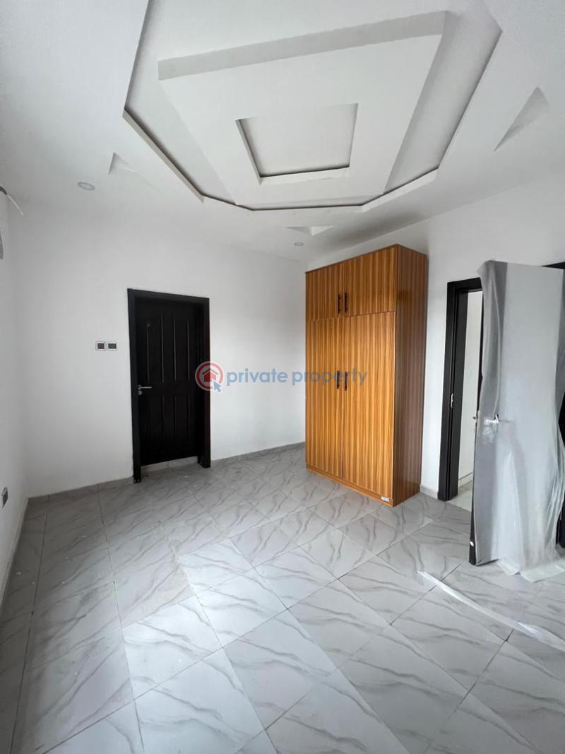 3 bedroom Flat & Apartment For Sale Opebi Ikeja Lagos - 4