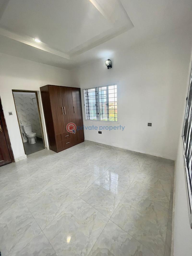 3 bedroom Flat & Apartment For Rent Okebadan Estate, Akala Akobo Ibadan Oyo - 1