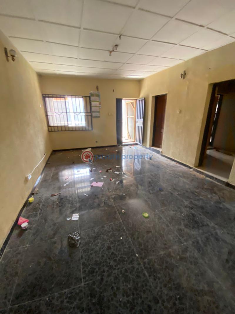 3 bedroom Flat & Apartment For Rent Iyana Olopa Area Akobo Ibadan Oyo - 0