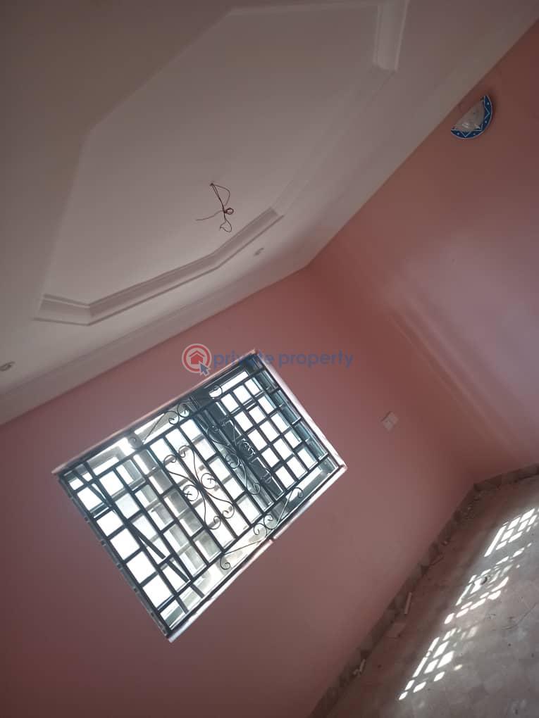 3 bedroom Flat & Apartment For Rent Iyana Ajia Area Alakia Ibadan Oyo - 4