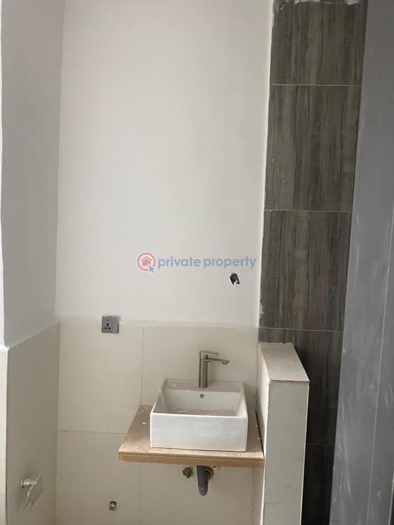 3 bedroom Flat & Apartment For Sale Yaba Lagos - 17