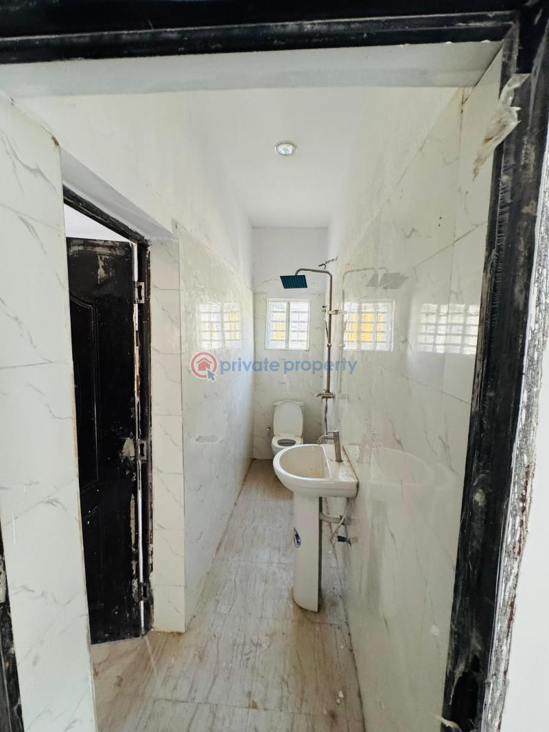 3 bedroom Self Contain For Rent Road 216, Ikolaba Gra. Ibadan Oyo - 5