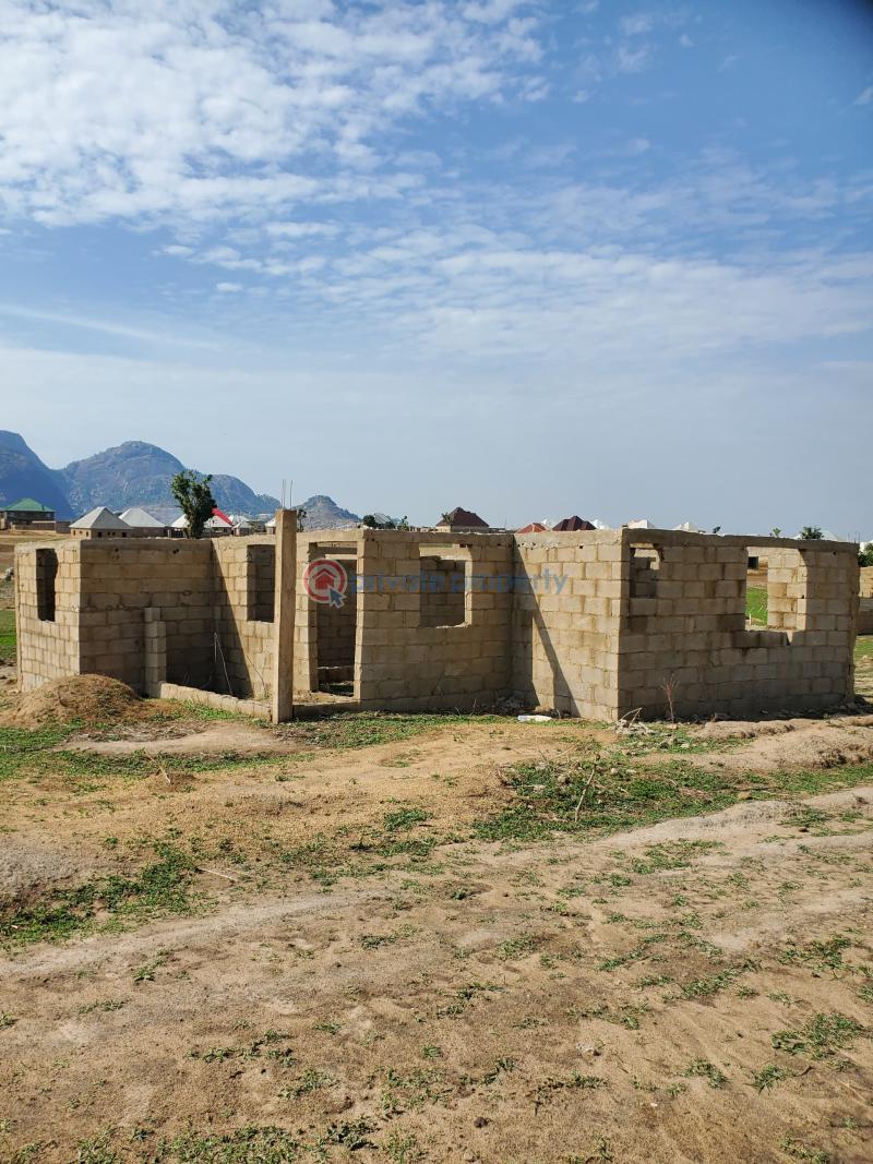 3 bedroom flat all the rooms with toilets and bath - 0 3 bedroom Flat & Apartment For Sale Maraba, Aso, Yelwa Road By Toko Junction, Karu Local Government, Nasarawa State. Abuja Phase 2  - 0