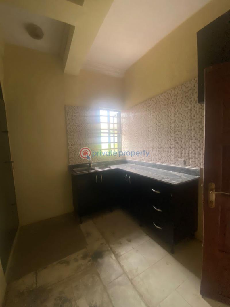 3 bedroom Block Of Flats For Rent Alalubosa Ibadan Oyo - 4