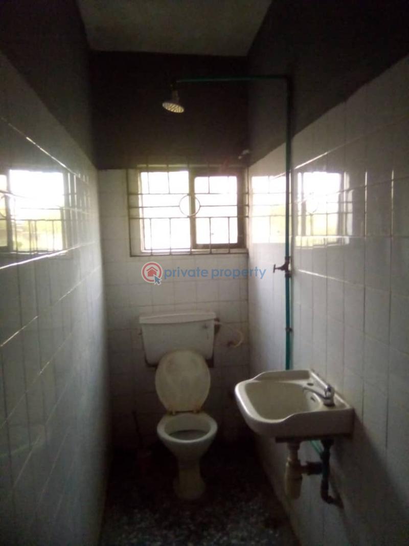 3 bedroom Self Contain For Rent At The Back Of Abbey Lincon Filling Station Ibadan Oyo - 6