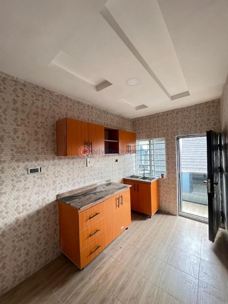 3 bedroom Flat & Apartment For Sale Opebi Ikeja Lagos - 7