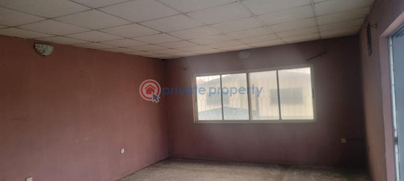 3 bedroom Flat & Apartment For Rent Aina Road Ire Akari Isolo Lagos - 5