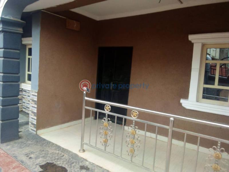 3 bedroom Flat & Apartment For Rent Alakia Ibadan Oyo - 0
