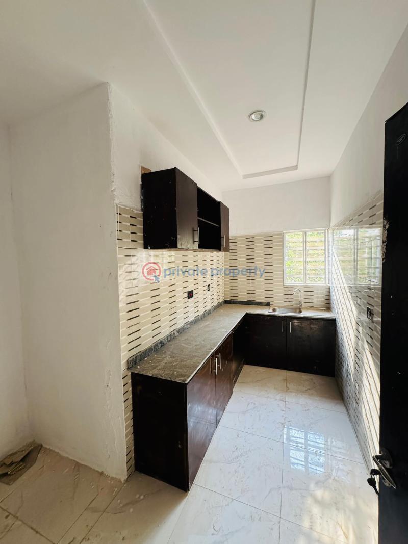 3 bedroom Self Contain For Rent Road 216, Ikolaba Gra. Ibadan Oyo - 1