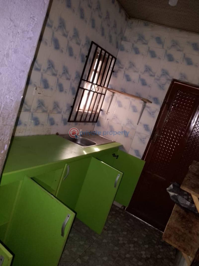 3 bedroom Flat & Apartment For Rent Adegbayi Area Alakia Ibadan Oyo - 3