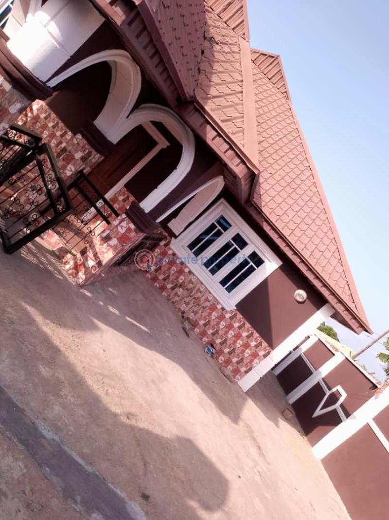 3 bedroom Flat & Apartment For Rent Adegbayi Area Alakia Ibadan Oyo - 4