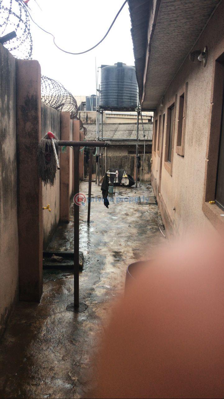 3 bedroom Block Of Flats For Sale Ajegunle Apapa Lagos - 2