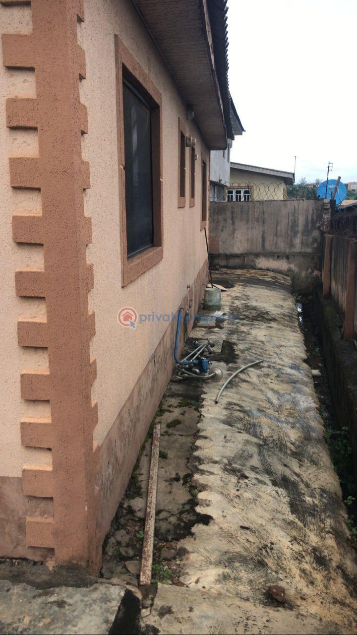3 bedroom Block Of Flats For Sale Ajegunle Apapa Lagos - 3