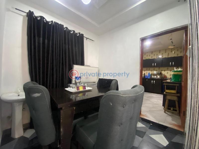 3 bedroom Flat & Apartment For Sale Erunmu Town Oke Ado Ibadan Oyo - 6