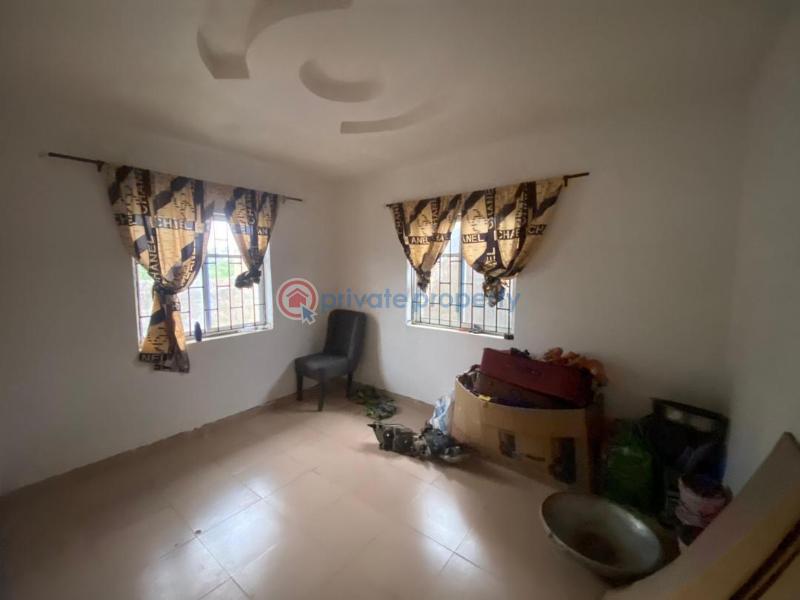 3 bedroom Flat & Apartment For Sale Erunmu Town Oke Ado Ibadan Oyo - 4