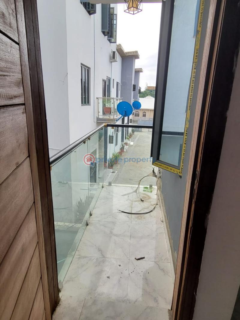 3 bedroom Terraced Duplex For Rent Ologolo Lekki Lekki Phase 2 Lagos - 2