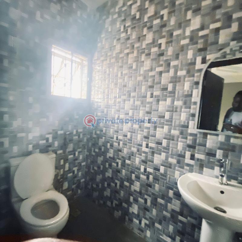 3 bedroom Flat & Apartment For Rent Alagomeji Axis Alagomeji Yaba Lagos - 4