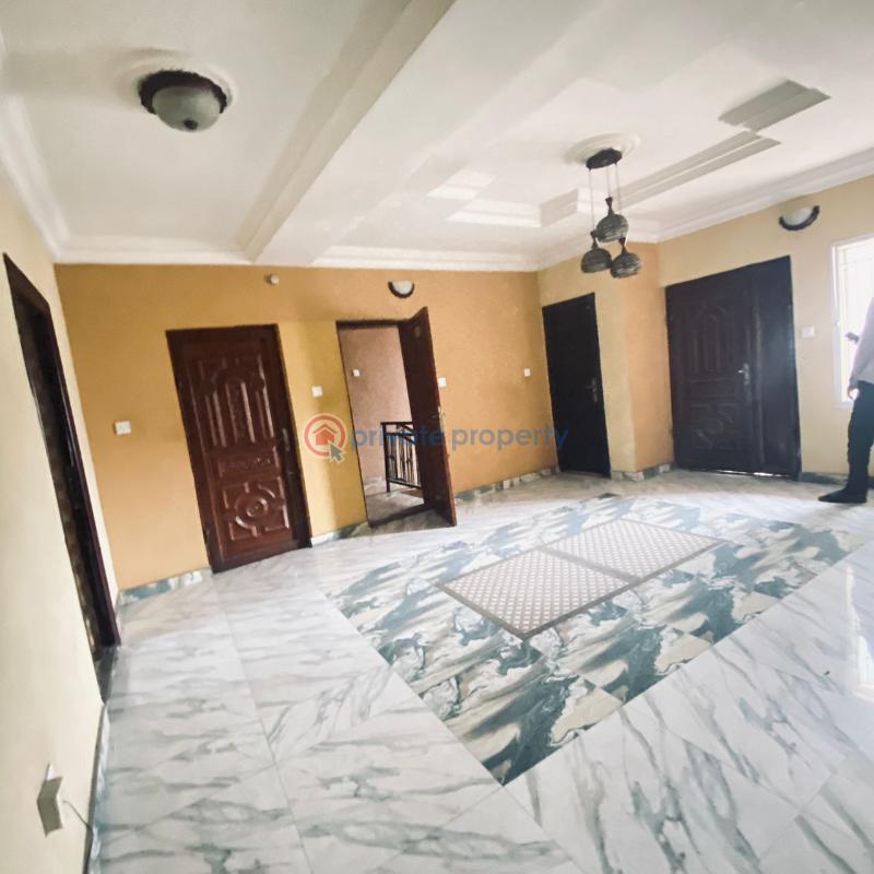 3 bedroom Flat & Apartment For Rent Alagomeji Axis Alagomeji Yaba Lagos - 0