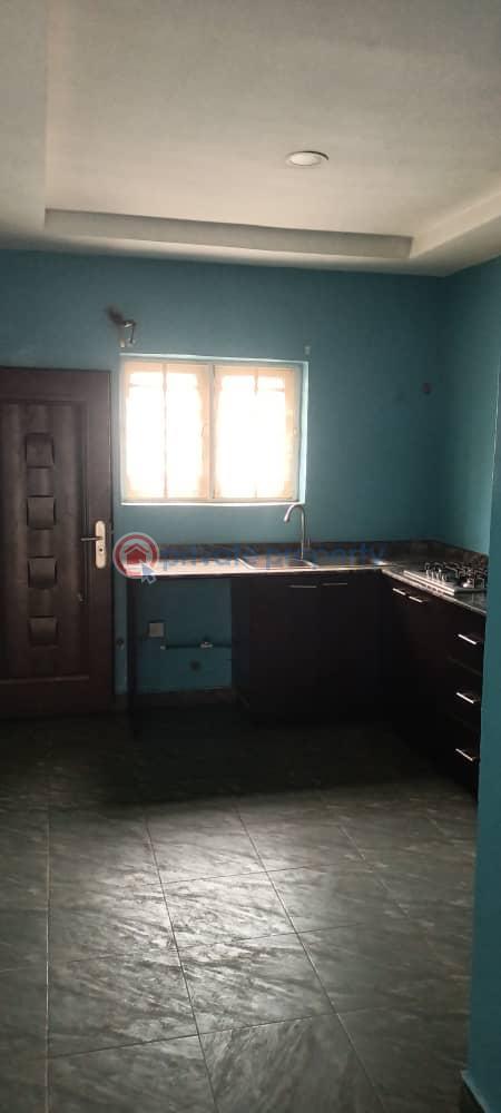 3 bedroom Flat & Apartment For Sale Off Queens Street ,casino Yaba Lagos - 4