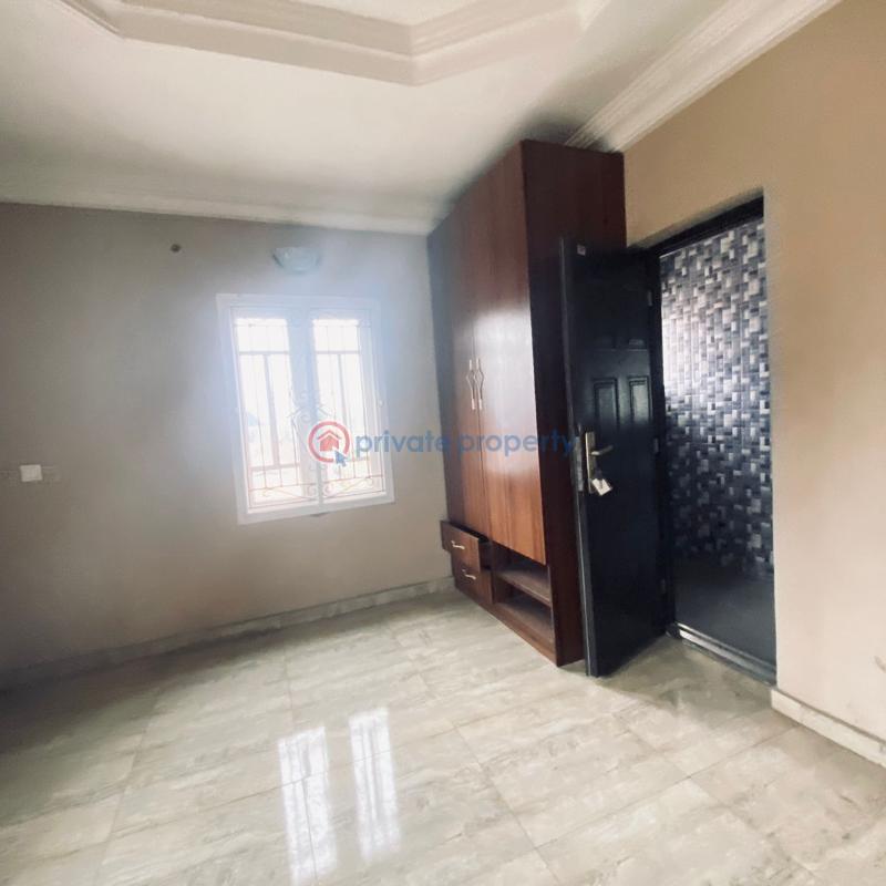3 bedroom Flat & Apartment For Rent Alagomeji Axis Alagomeji Yaba Lagos - 5
