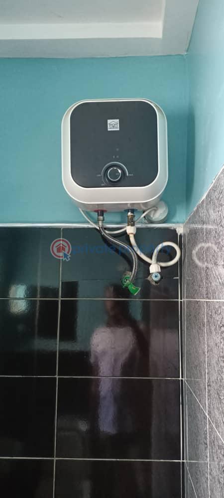 3 bedroom Flat & Apartment For Sale Off Queens Street ,casino Yaba Lagos - 13