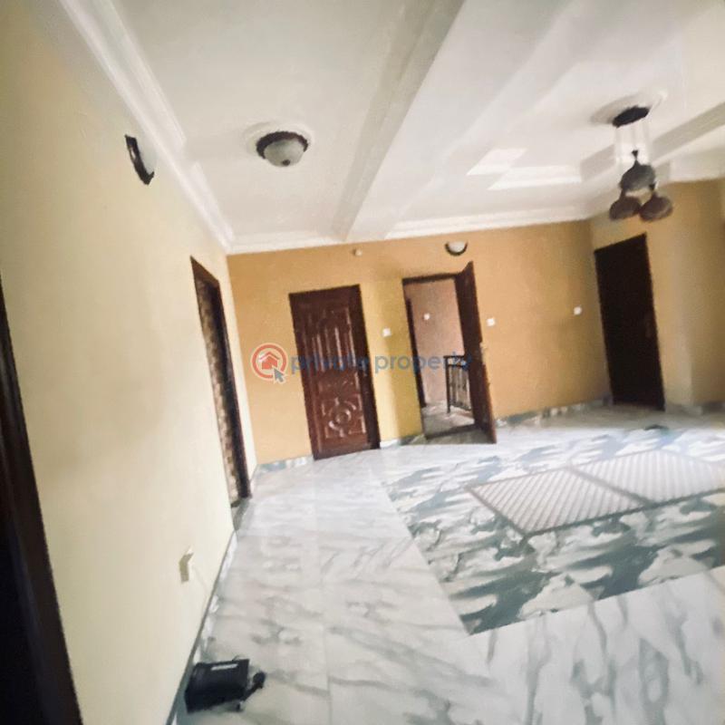 3 bedroom Flat & Apartment For Rent Alagomeji Axis Alagomeji Yaba Lagos - 1