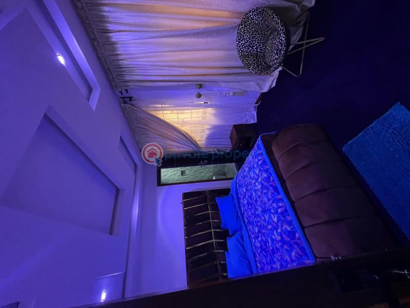 For shortlet 3 bedroom Detached Duplex Cooker Roundabout Ilupeju Coker