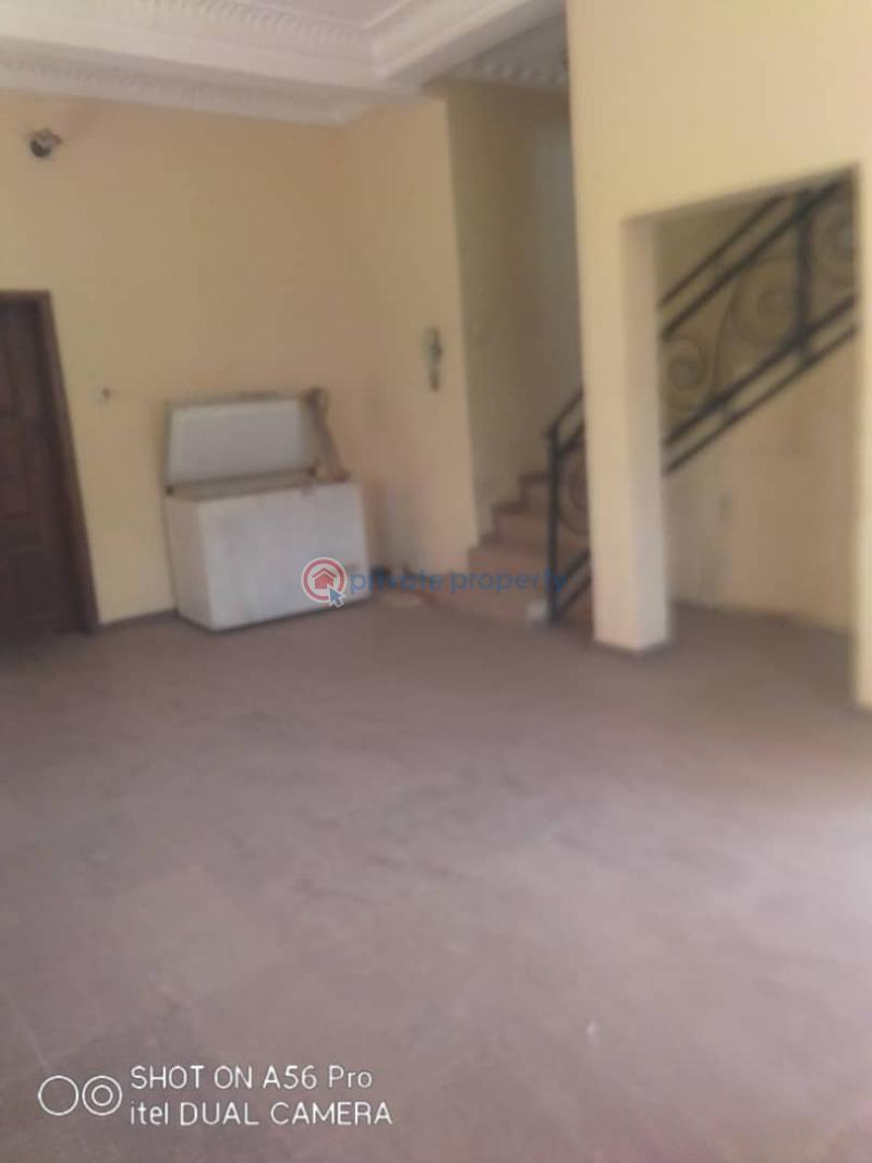 3 bedroom House For Rent Aare Avenue Oluyole Estate Ibadan Oyo - 3