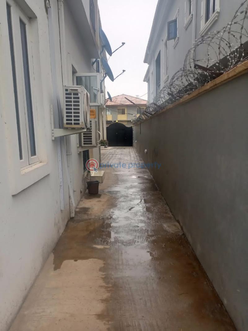 3 bedroom Flat & Apartment For Rent Obawole, Gra Ikeja Lagos - 0