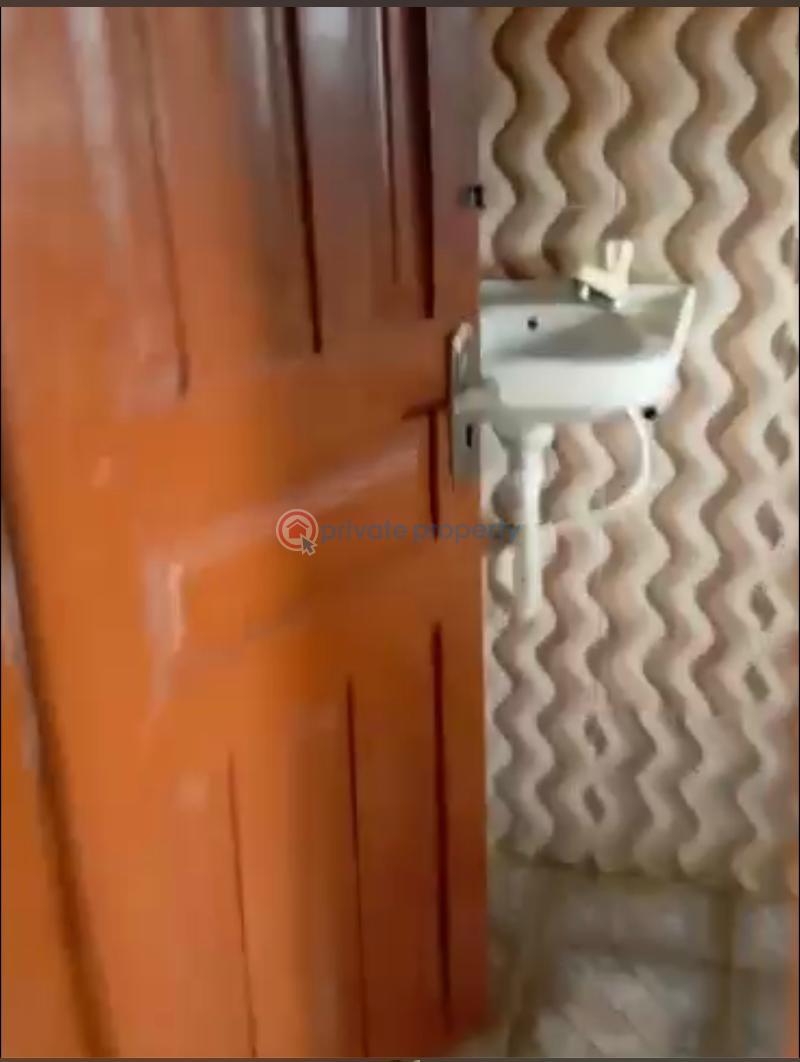 3 bedroom House For Rent Oladoyimbo Street,felele Ibadan Oyo - 5