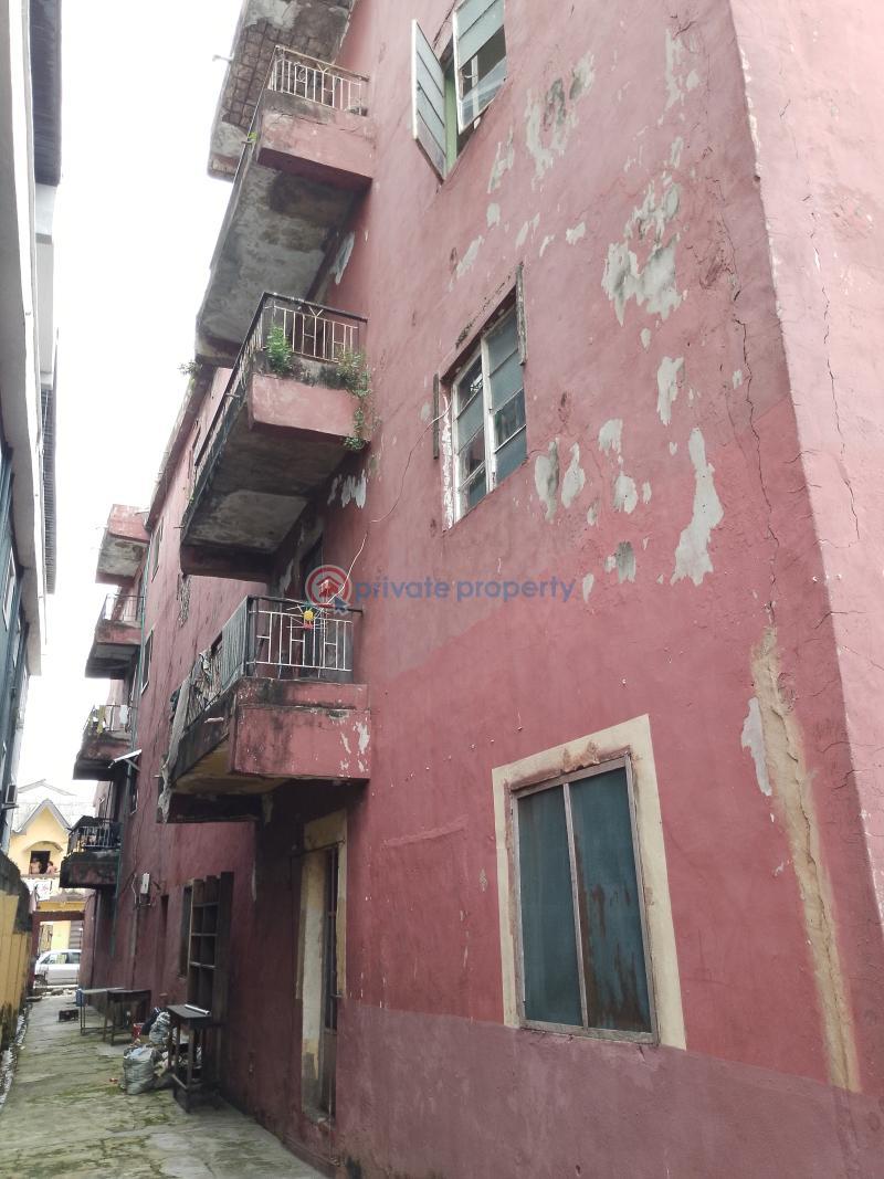 3 bedroom House For Sale Ayilara Street Ojuelegba Surulere Lagos - 1