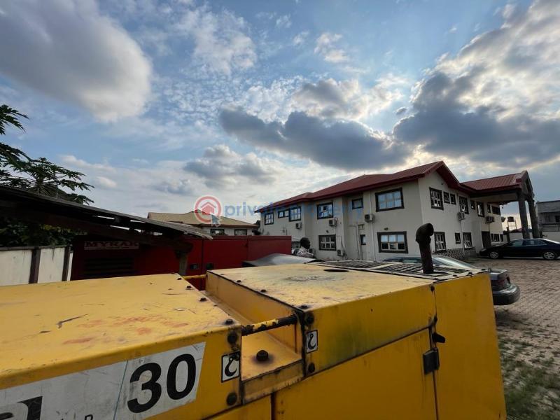 10 bedroom Commercial Property For Sale Omolayo / Alegongo Estate Akobo Ibadan Oyo - 3