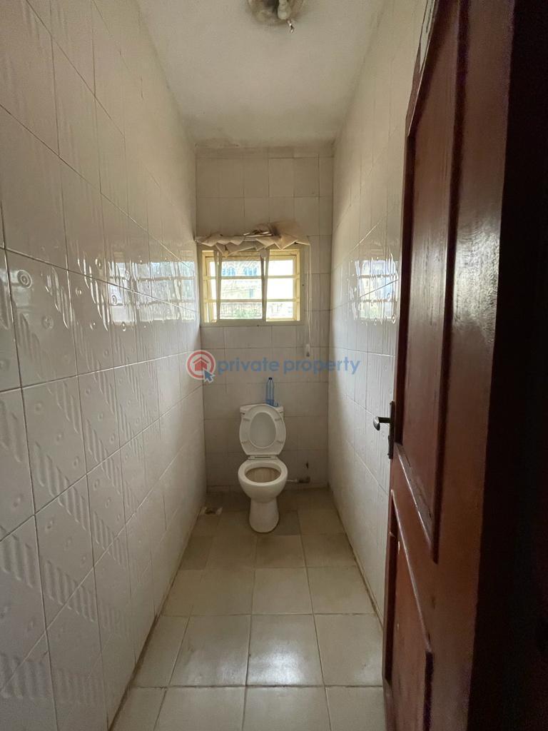 10 bedroom Commercial Property For Sale Omolayo / Alegongo Estate Akobo Ibadan Oyo - 15