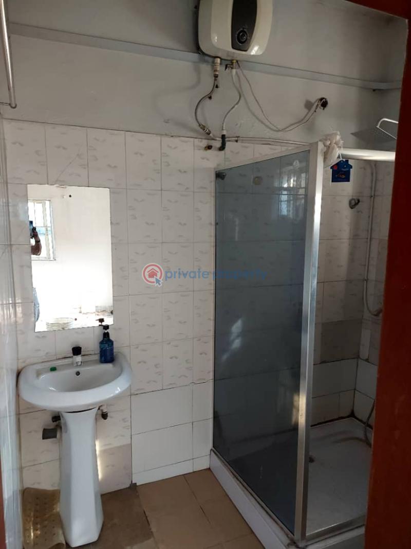 3 bedroom Flat & Apartment For Rent Shadua Estate Sholuyi Gbagada Gbagada Lagos - 8