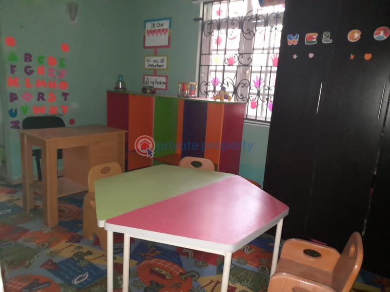 3 bedroom Flat & Apartment For Rent Lekki Phase 1 Lagos - 5