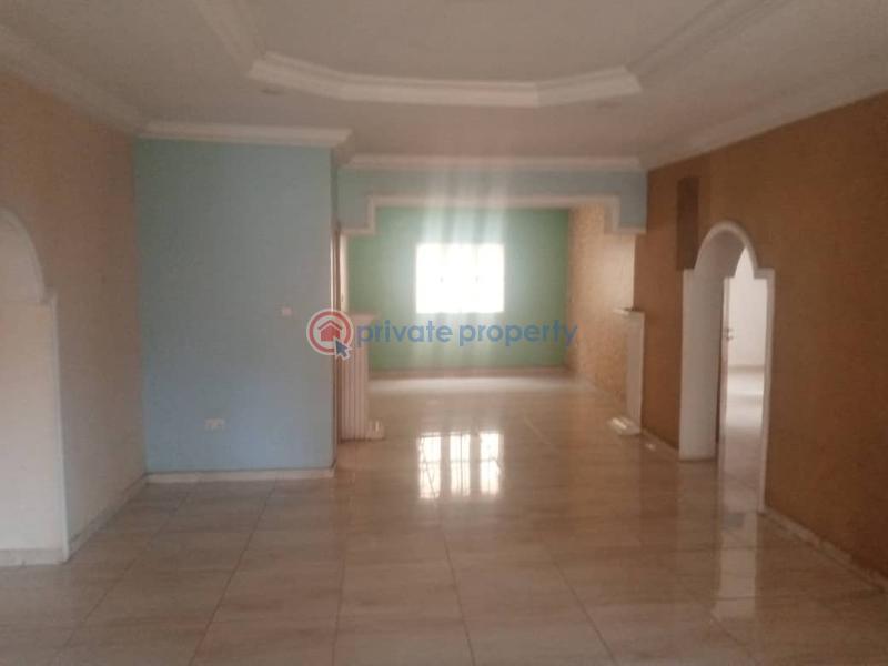 For rent 3 bedroom Flat & Apartment Prince And Princess Estate,abuja