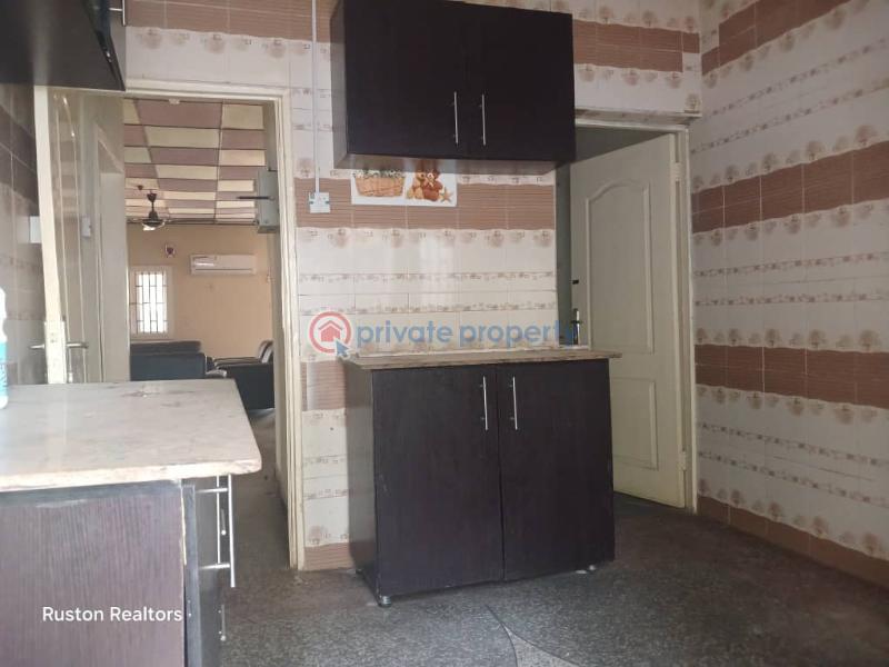 5 bedroom Detached Bungalow For Sale Agodi Gra Agodi Ibadan Oyo - 3