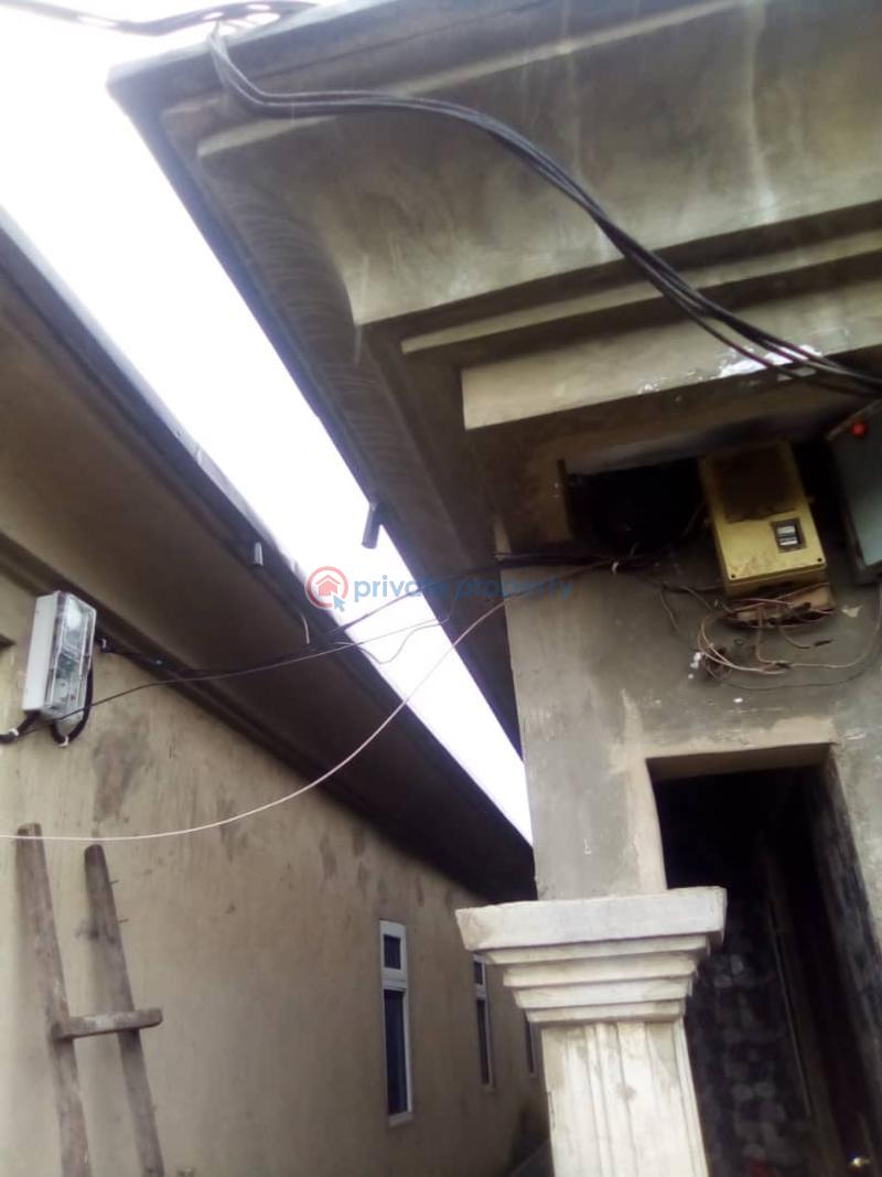 3 bedroom House For Sale Sabo Road Sabo Yaba Lagos - 6
