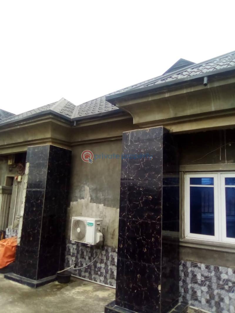 3 bedroom House For Sale Sabo Road Sabo Yaba Lagos - 2
