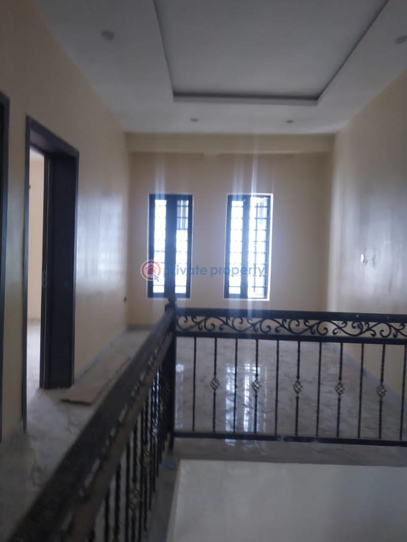 3 bedroom Semi detached Duplex For Rent Cedars House Oluyole Estate Ibadan Oyo - 4