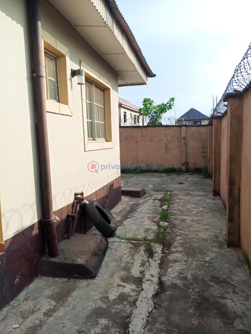 3 bedroom Block Of Flats For Rent Adesan Mowe Ogun area  - 8