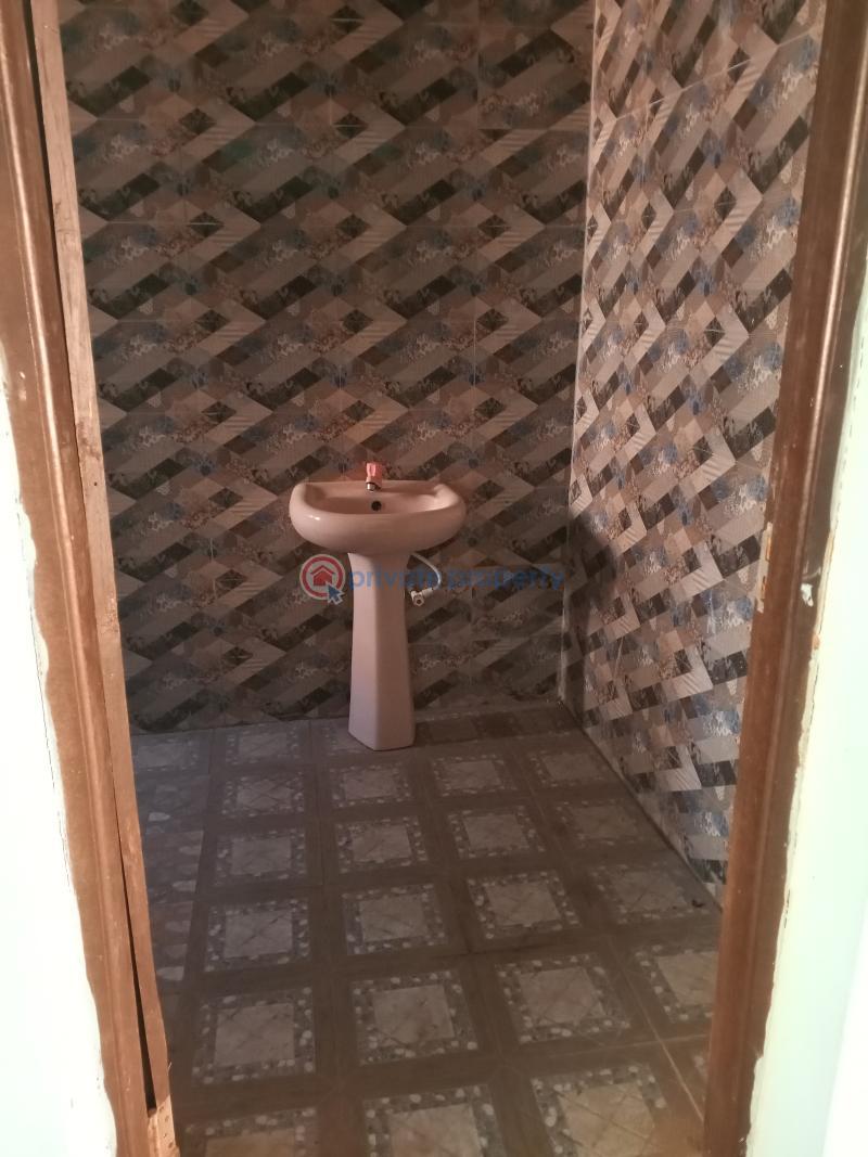 3 bedroom Block Of Flats For Rent Adesan Mowe Ogun area  - 0