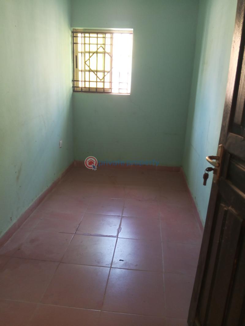 3 bedroom Block Of Flats For Rent Adesan Mowe Ogun area  - 2