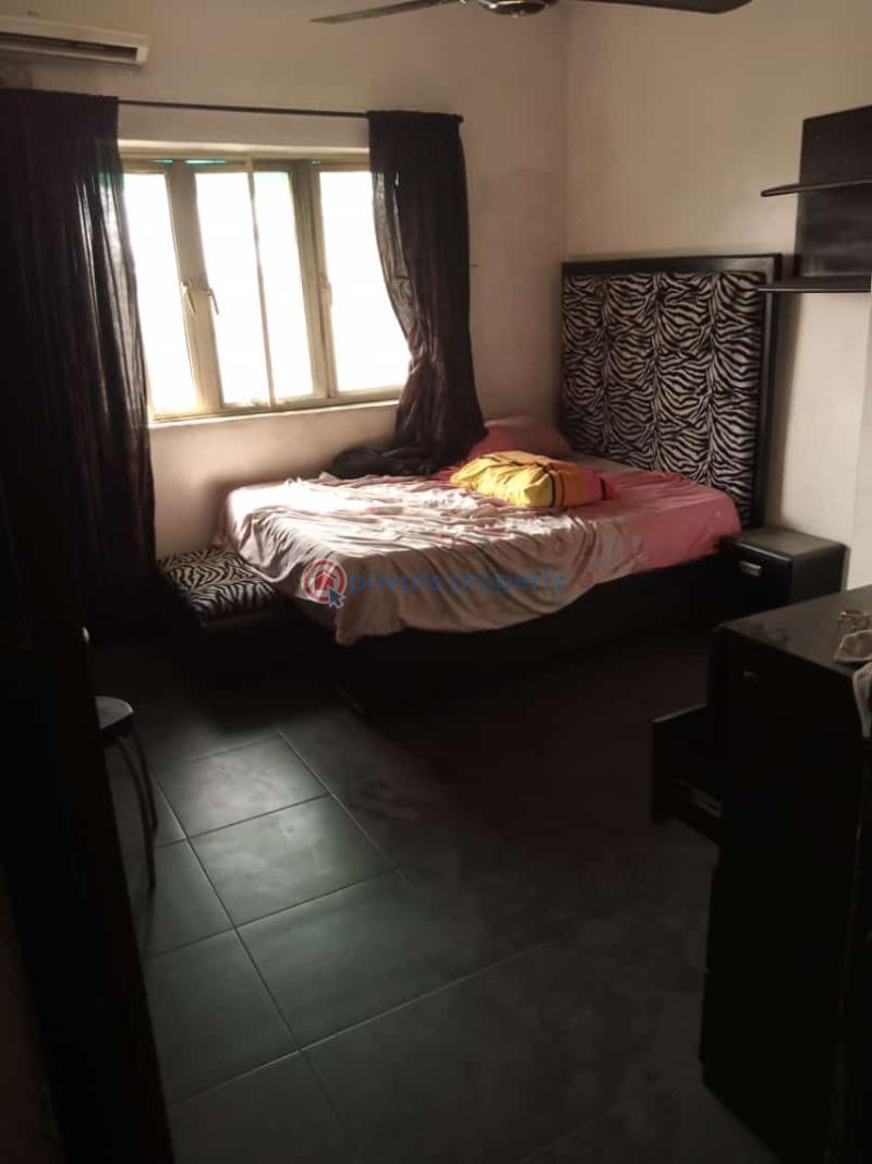 3 bedroom Flat & Apartment For Sale Lsdpc Estate Iponri Surulere Lagos - 0