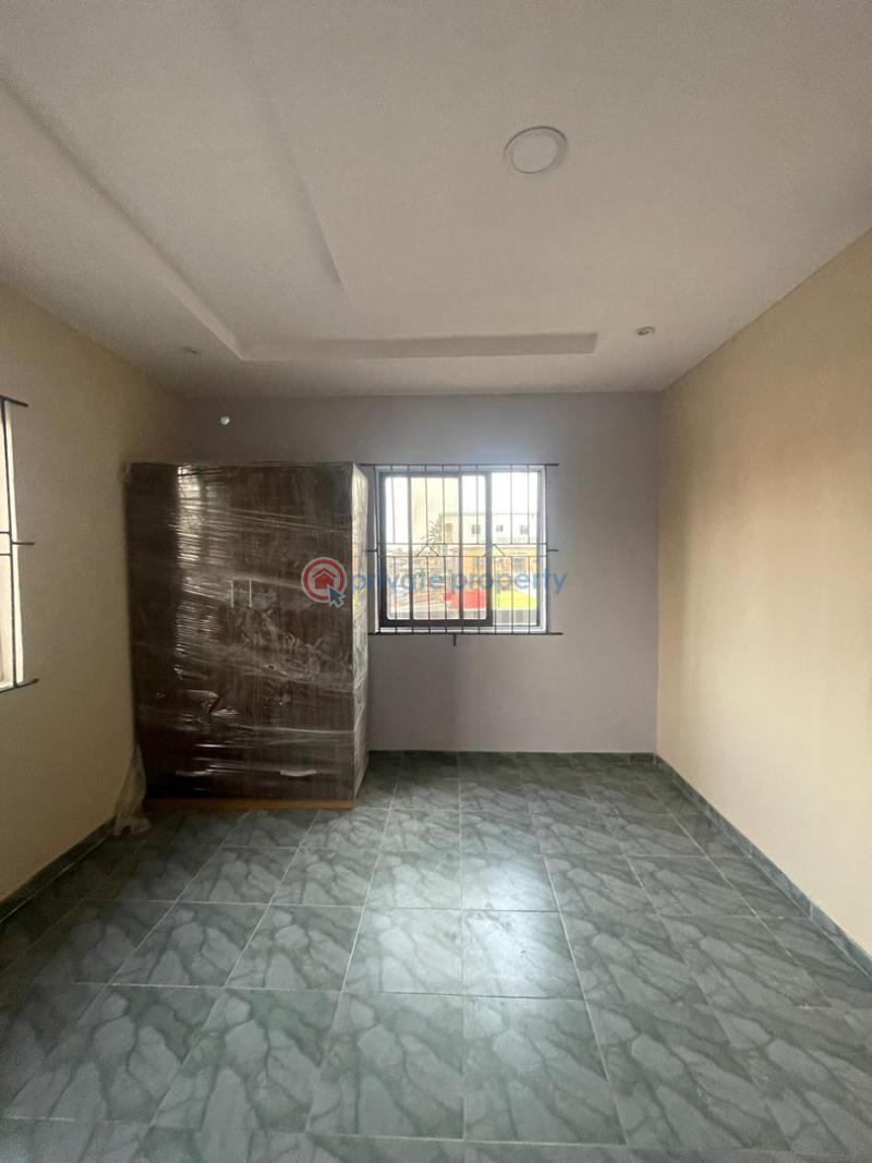 House For Rent Adelabu Surulere Lagos - 2