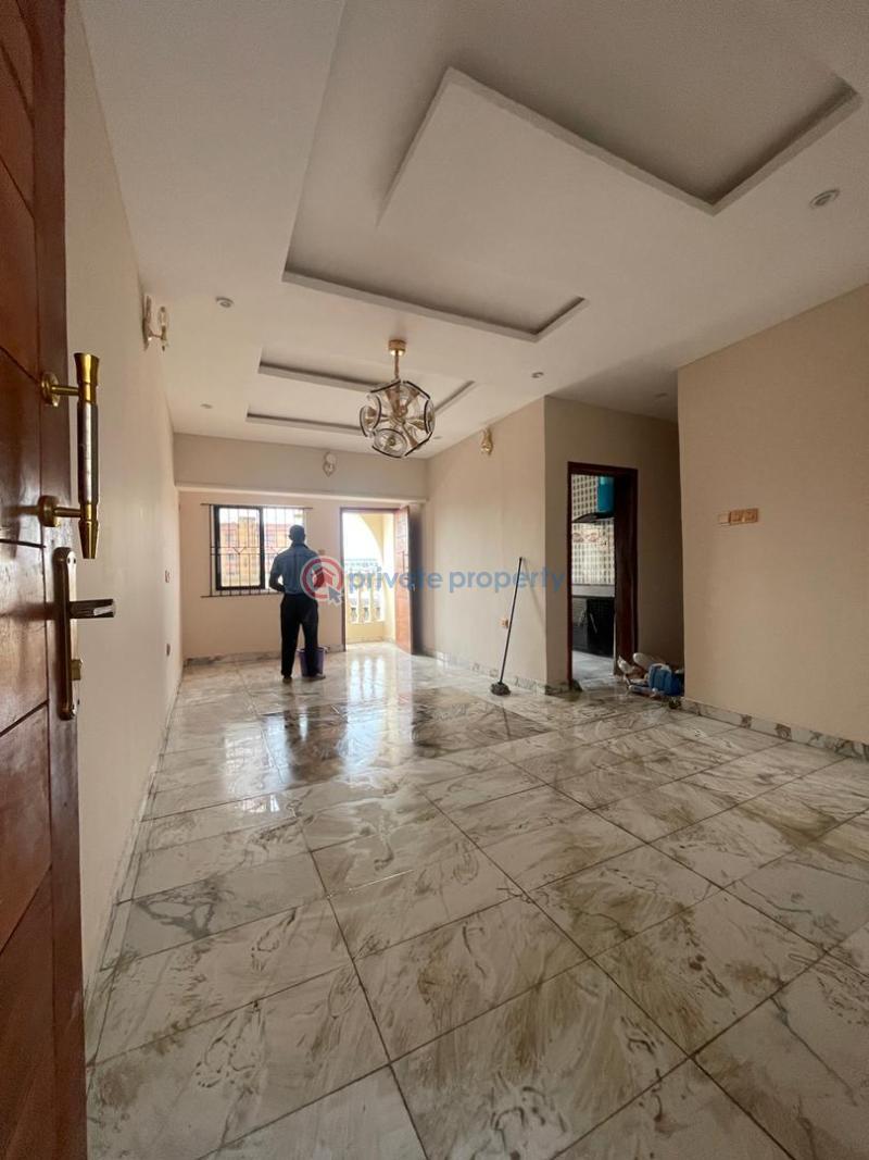 House For Rent Adelabu Surulere Lagos - 9