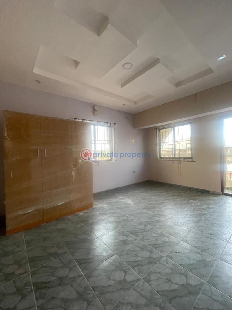 House For Rent Adelabu Surulere Lagos - 1